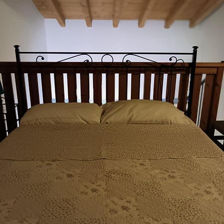 Appartement Oasi Del Garda 2 à Monzambano Extérieur photo