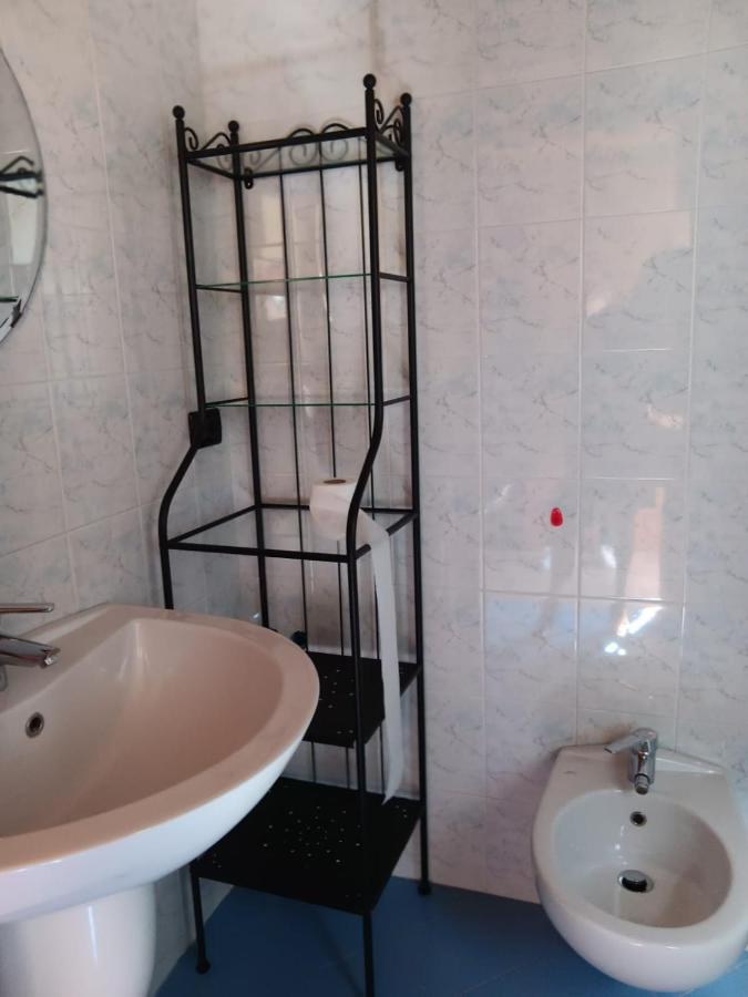 Appartement Oasi Del Garda 2 à Monzambano Extérieur photo
